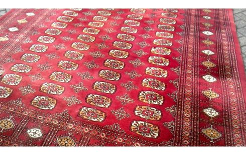 ALFOMBRA ROJO ANUDADO A MANO