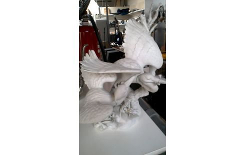 ESTATUA BLANCA PORCELANA