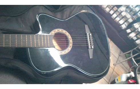 WESTERNGITARRE SCHWARZ