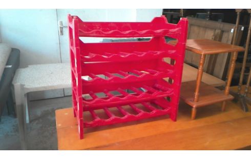 CASIER A BOUTEILLES PLASTIQUE ROUGE 5 ETAGES