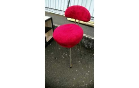 STUHL IM VINTAGE-STIL