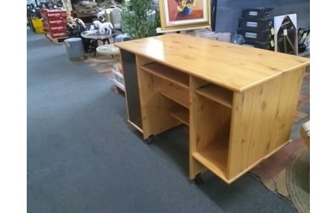 BUREAU PIN SUR ROULETTES