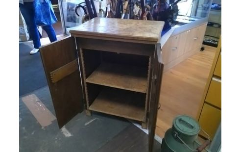 MEUBLE DE RANGEMENT RUSTIQUE