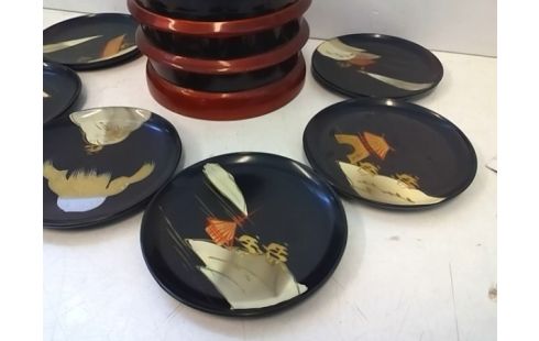 BOITE AVEC DESSOUS DE VERRE