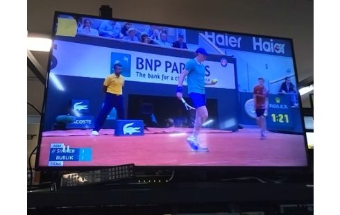 TELEVISEUR SAMSUNG 101CM / FULL HD / TNT HD / TELECOMMANDE