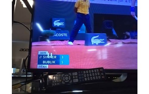 TELEVISEUR SAMSUNG 101CM / FULL HD / TNT HD / TELECOMMANDE