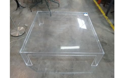 TABLE BASSE PLEXIGLAS SIGNE