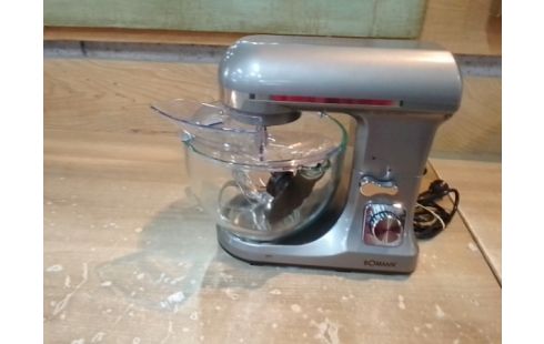 ROBOT MENAGER BOMANN