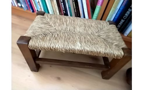 TABOURET TRES BAS PAILLE
