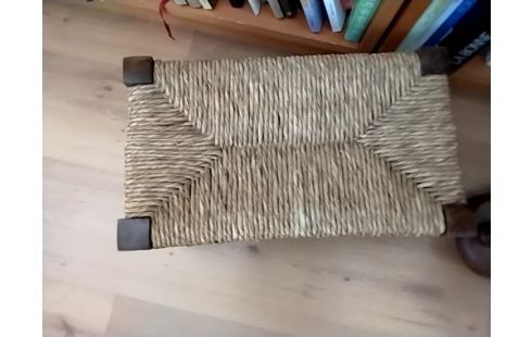 TABOURET TRES BAS PAILLE