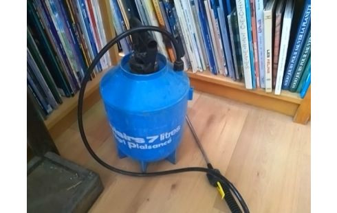 PULVERISATEUR BLEU 7L