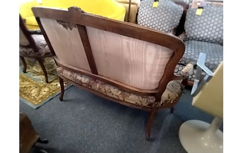 BANQUETTE TAPISSÉE STYLE LXV