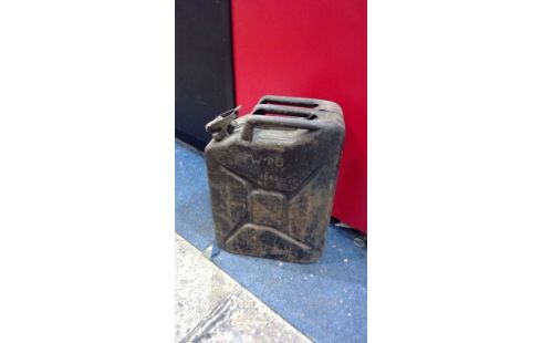 JERRYCAN STAAL