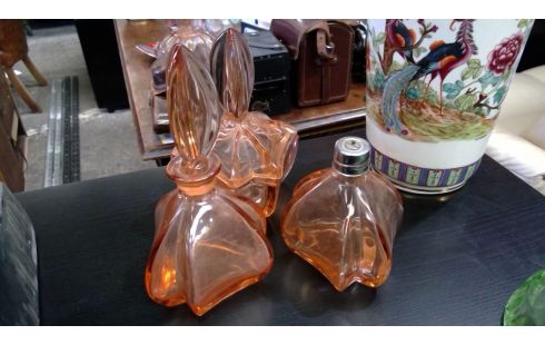 ENSEMBLE DE SALLE DE BAINS EN VERRE