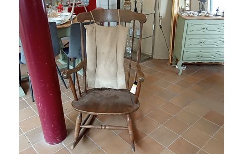 ROCKING CHAIR