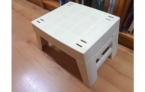TABOURET PLASTIQUE BLANC