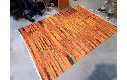 TAPIS TON ORANGE ET VERT