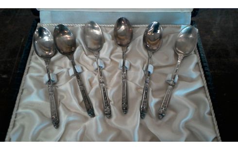 CUILLERE A CAFE X6 METAL ARGENTE