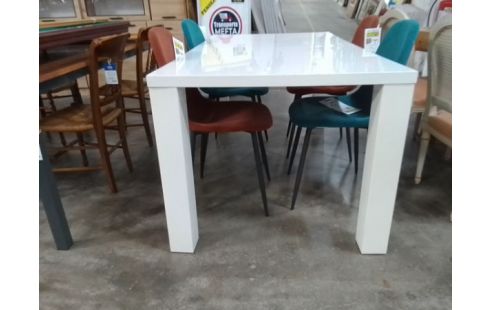 TABLE DE SALLE A MANGER MODERNE BLANC LAQUE