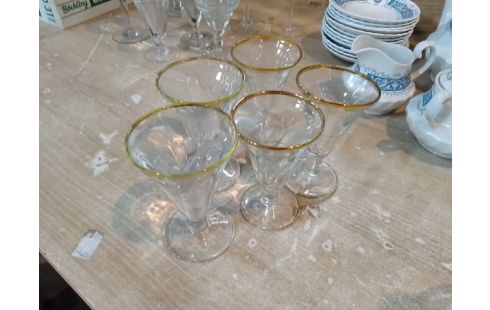 VERRES A PIED BISTROT