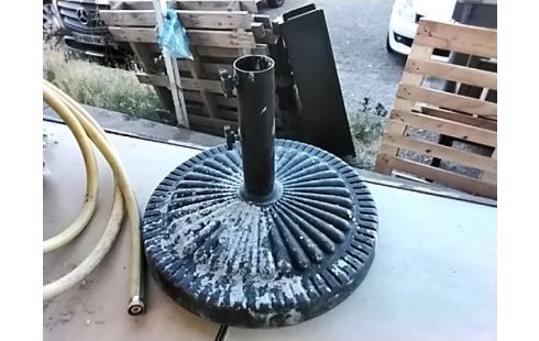 PIED DE PARASOL
