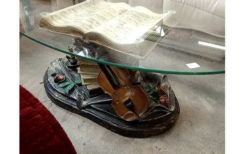 TABLE BASSE LIVRE OVALE EN VERRE