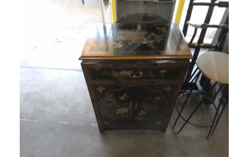 MEUBLE D'APPOINT TYPE ASIATIQUE 2 POUCES 1 TIROIR