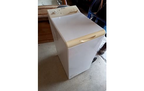 MACHINE A LAVER LADEN