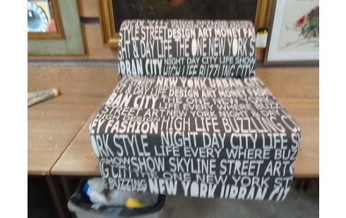 CHAUFFEUSE TISSU NOIR BLANC NEW YORK