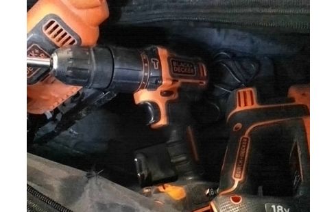 OUTIL BLACK & DECKER, 1 BATTERIE + CHARGEUR