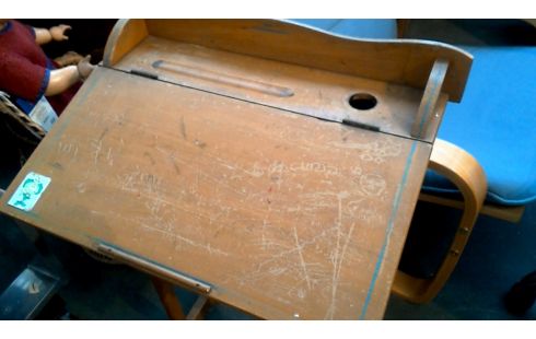 BUREAU D'ECOLIER VINTAGE A ABATTANTS