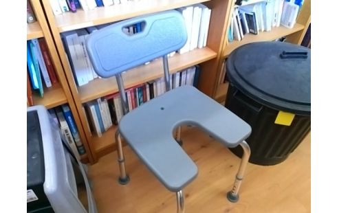 CHAISE DE DOUCHE