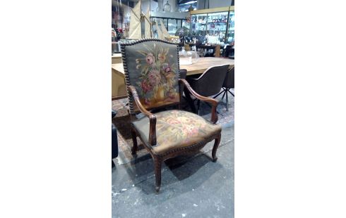 FAUTEUILS STYLE RENAISSANCE