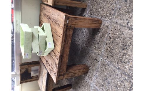 TABLE BASSE CARREE BOIS BRUT