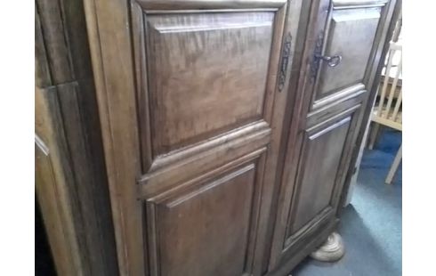 ARMOIRE 2P AVEC PENDERIE
