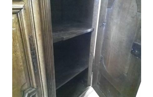 ARMOIRE 2P AVEC ETAGERES