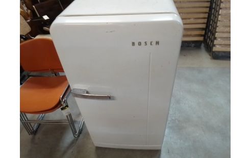 REFRIGERATEUR CONGELATEUR BOSCH VINTAGE EN L'ETAT DECO