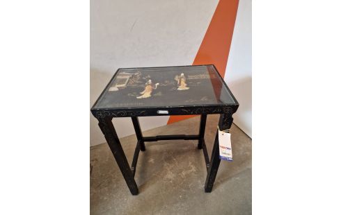 TABLES GIGOGNES chinoise