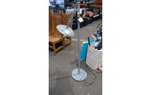LAMPADAIRE LED
