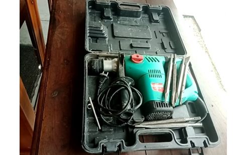 MARTEAU PERFORATEUR COMPLET DANS SA VALISE