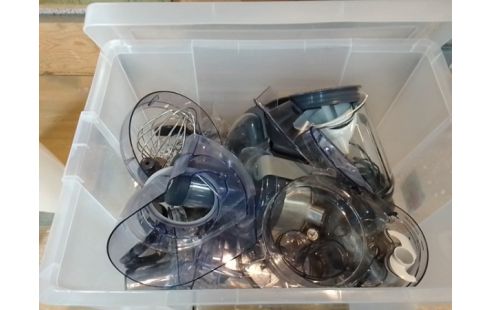 ROBOT MENAGER KENWOOD COOKING CHEF + NOMBREUX ACCESSOIRES