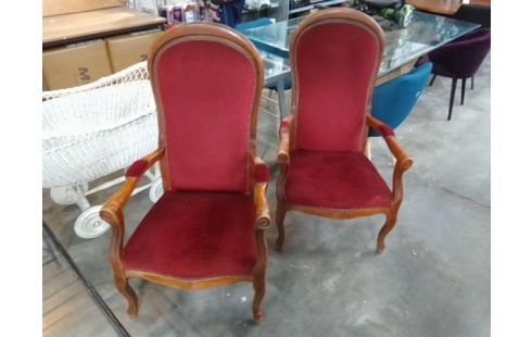 FAUTEUIL VOLTAIRE TISSU ROUGE L'UNITE EN L'ETAT