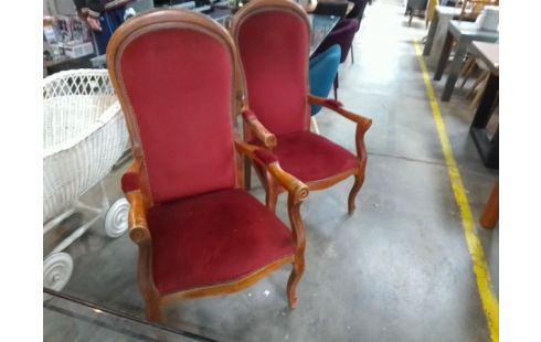 FAUTEUIL VOLTAIRE TISSU ROUGE L'UNITE EN L'ETAT