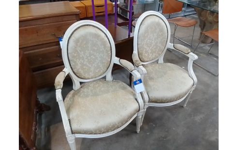 FAUTEUIL STYLE 1930 LOUIS XV EN L'ETAT