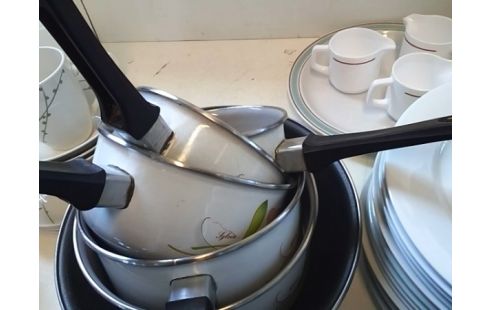 CASSEROLE LOT DE 5 BLANCHES A FLEURS