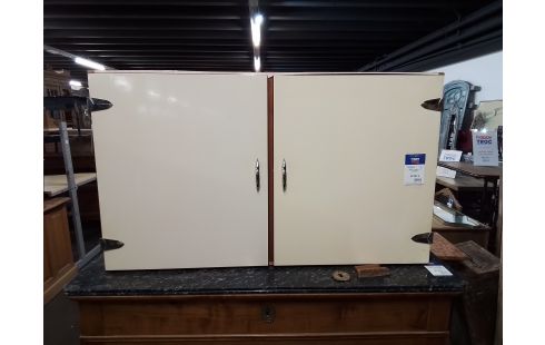 MEUBLE 2 PORTES A SUSPENDRE