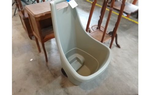 CHARIOT A ROULETTE PLASTIQUE