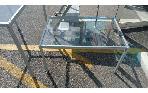 TABLE BASSE VERRE ET GRIS