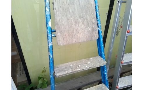 ESCABEAU BOIS 4 MARCHES