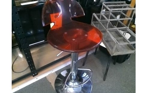 TABOURET DE BAR ROUGE
